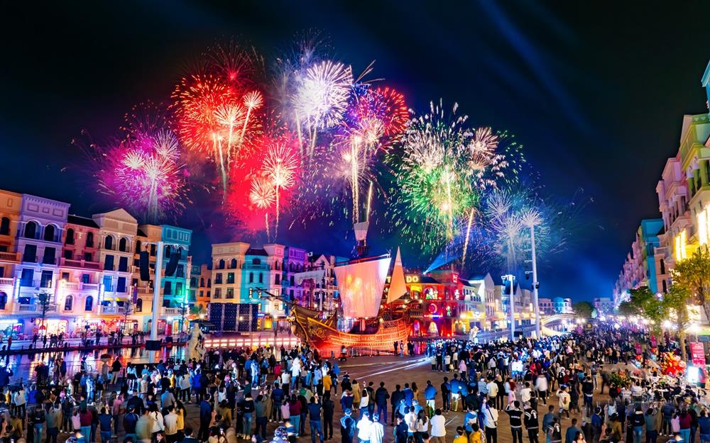 Sôi động “cuộc đua” săn tìm shop mặt sông tại Grand World 